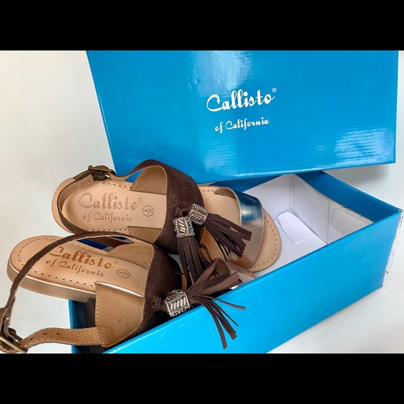 Callisto of Calif. Flat brown /gold sandals.Boho - Picture 5 of 5